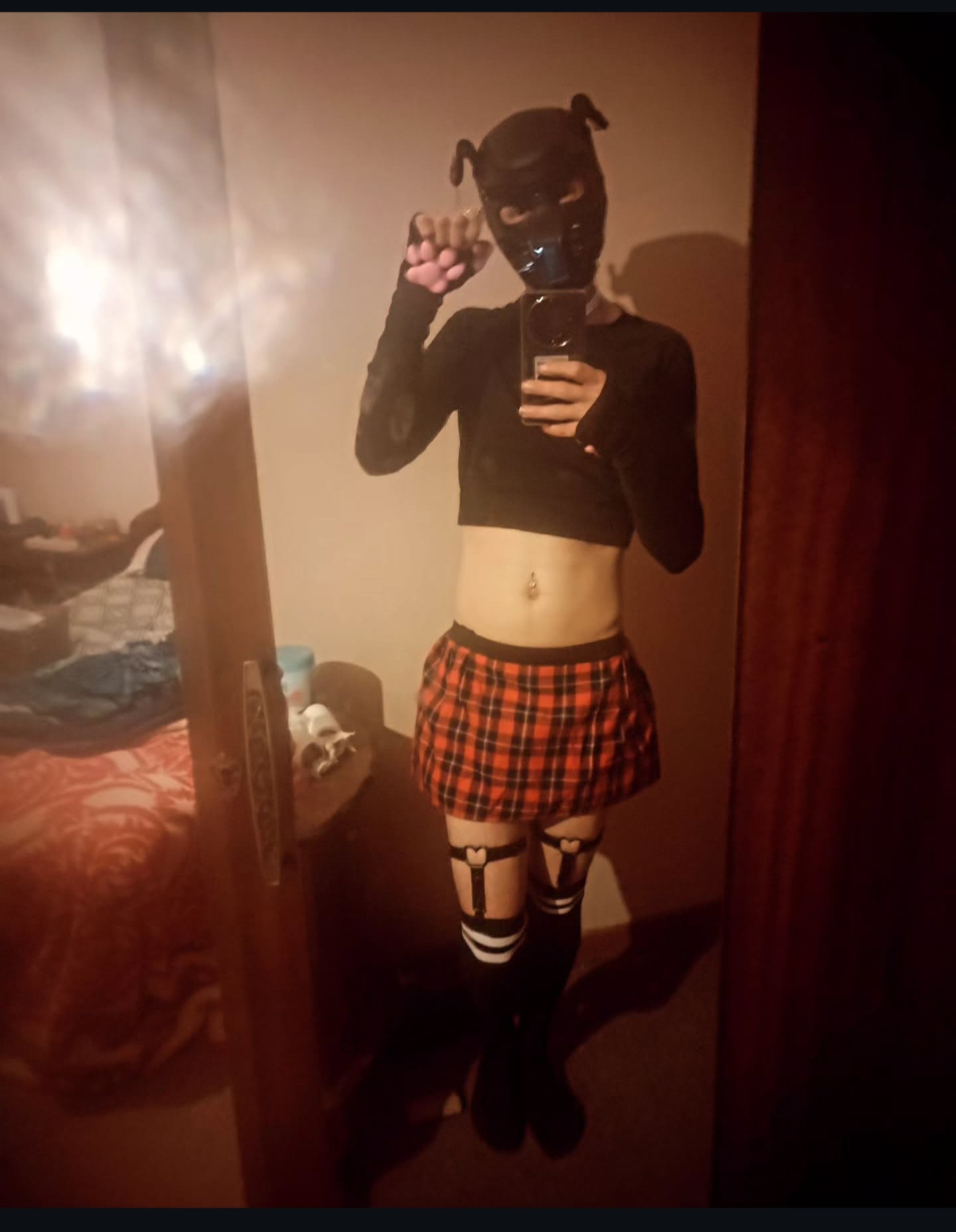 Hii there 🤗...Im new here on this page and would love growing my account and sharing my wonderful content with u all ....looking forward to it alot sooo follow along and watch this puppy do some wonderful naughty things with himself 😄😄